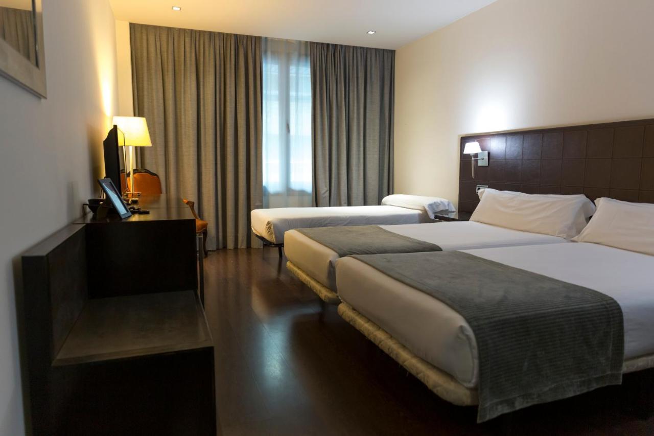 Iberik Santo Domingo Plaza Hotel Овиедо Екстериор снимка