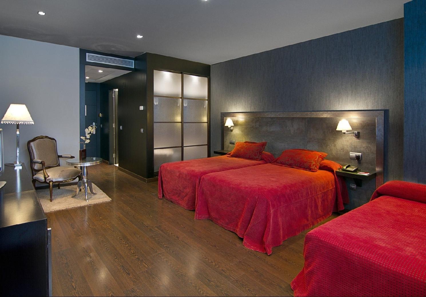 Iberik Santo Domingo Plaza Hotel Овиедо Екстериор снимка