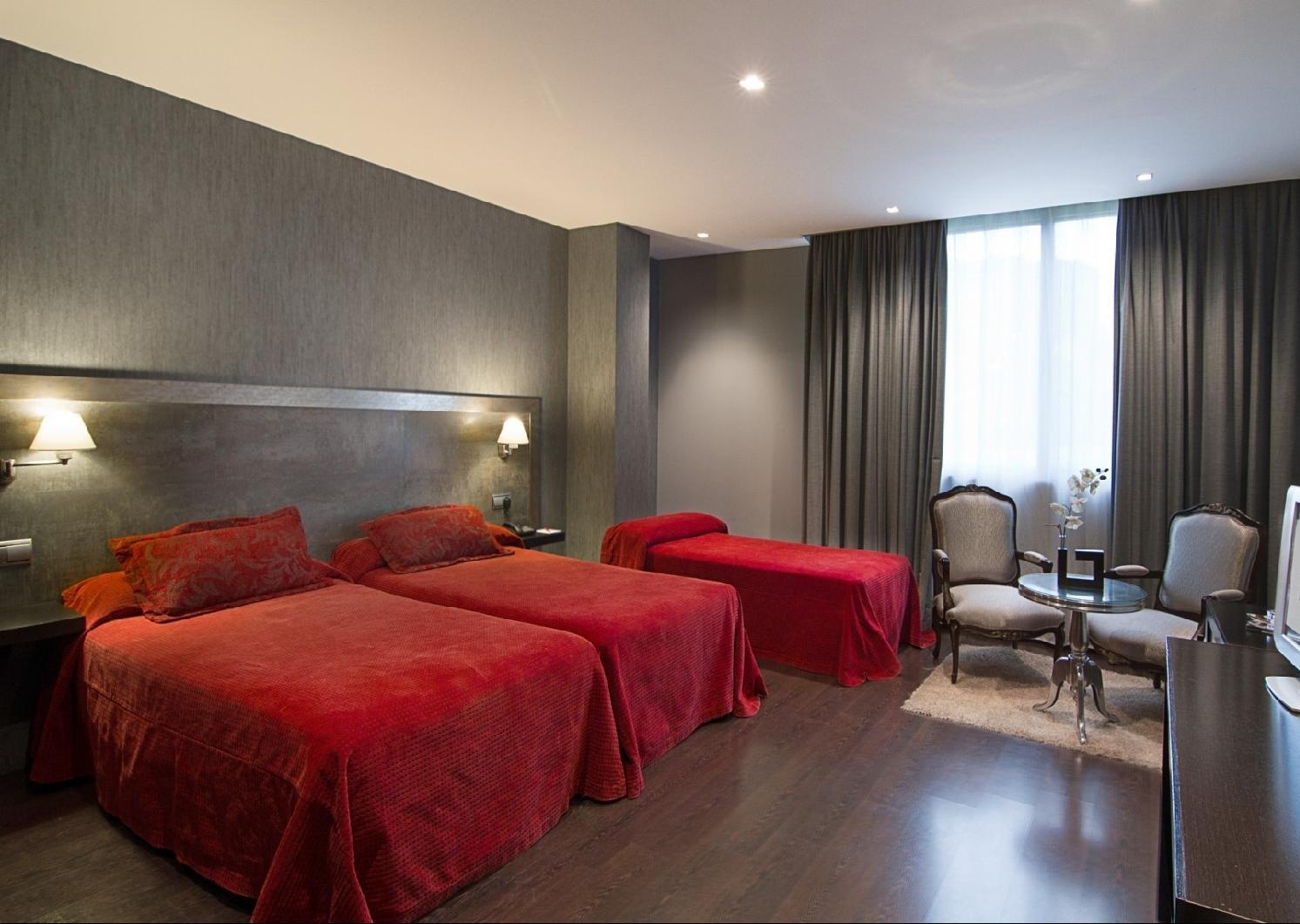 Iberik Santo Domingo Plaza Hotel Овиедо Екстериор снимка
