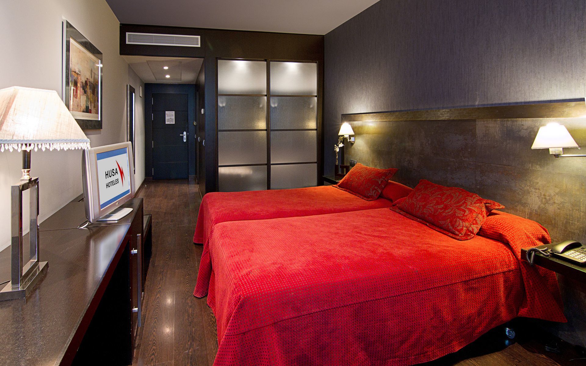 Iberik Santo Domingo Plaza Hotel Овиедо Екстериор снимка