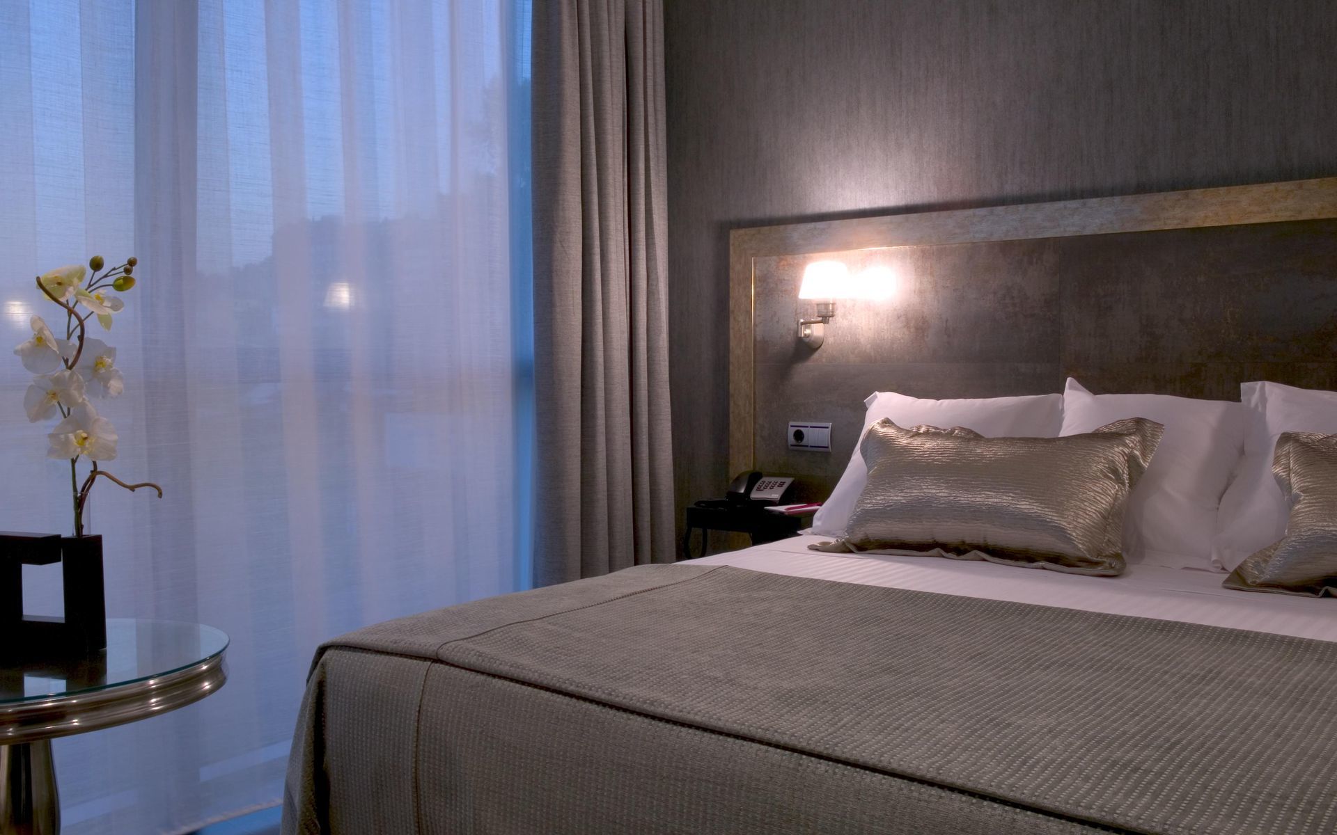 Iberik Santo Domingo Plaza Hotel Овиедо Стая снимка