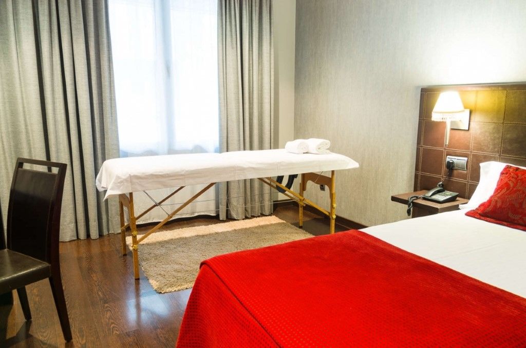 Iberik Santo Domingo Plaza Hotel Овиедо Екстериор снимка