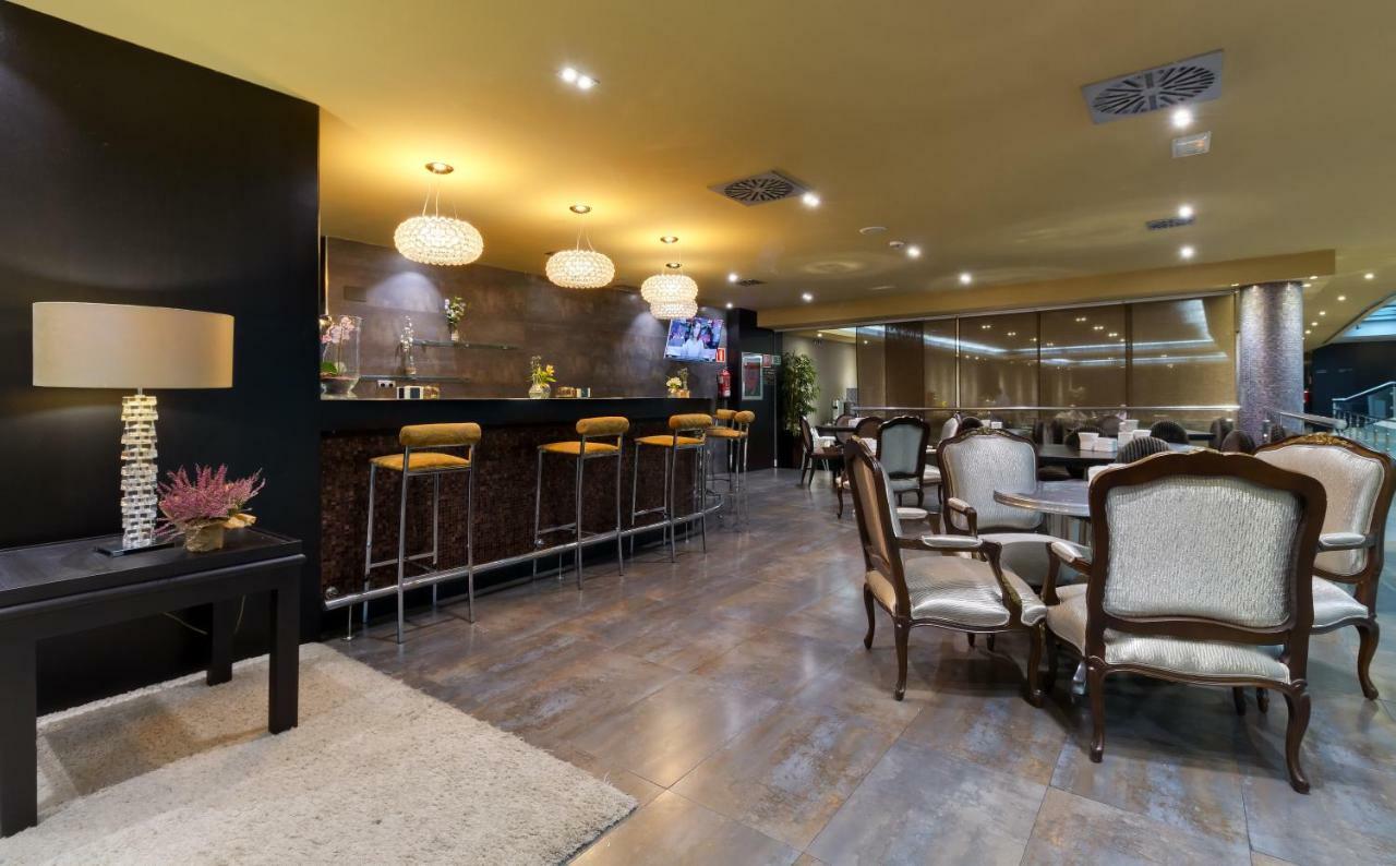 Iberik Santo Domingo Plaza Hotel Овиедо Екстериор снимка