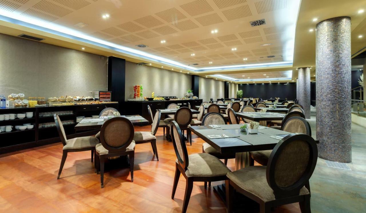 Iberik Santo Domingo Plaza Hotel Овиедо Екстериор снимка