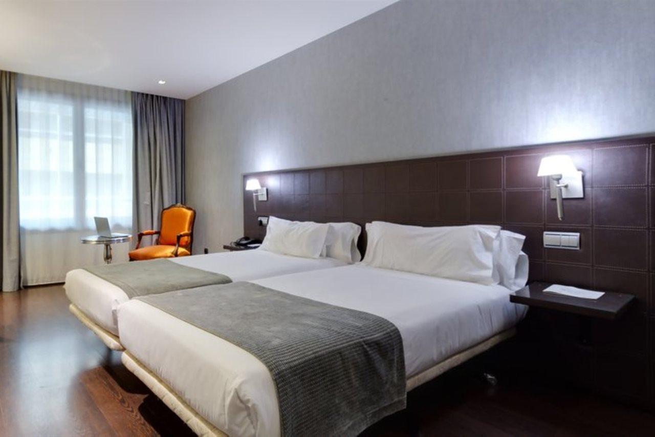 Iberik Santo Domingo Plaza Hotel Овиедо Екстериор снимка